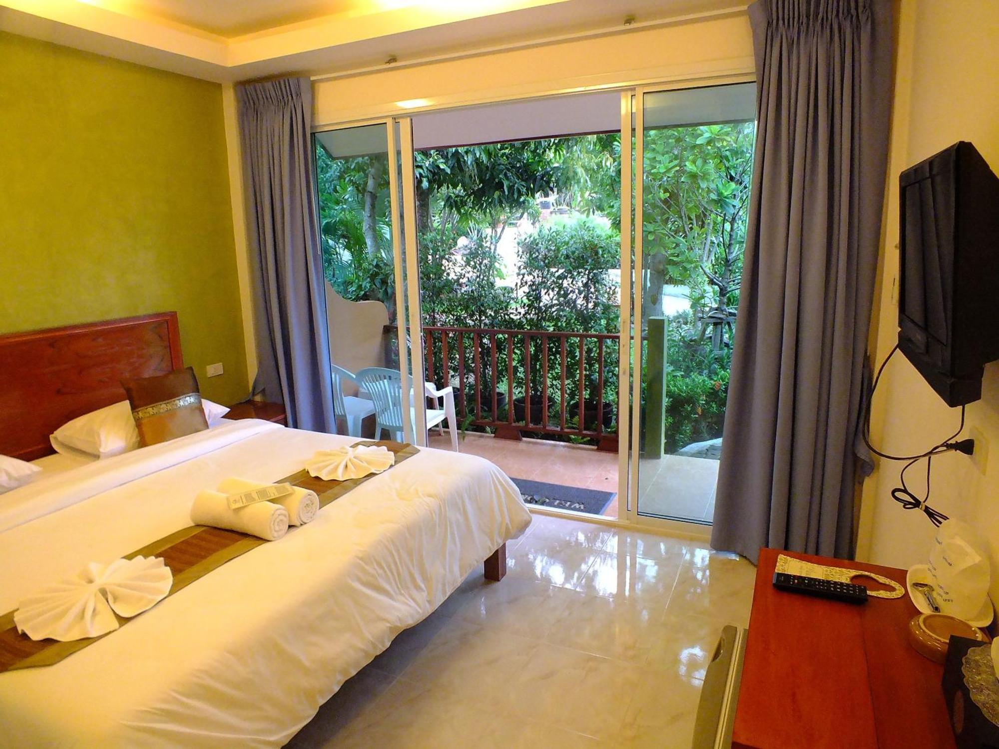 Baan Vanida Garden Resort Karon Exterior photo